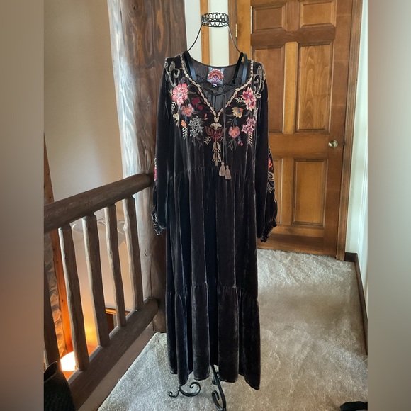 Johnny Was Brown Velvet Long Sleeve Dress with Floral Embroidery - Picture 2 of 8